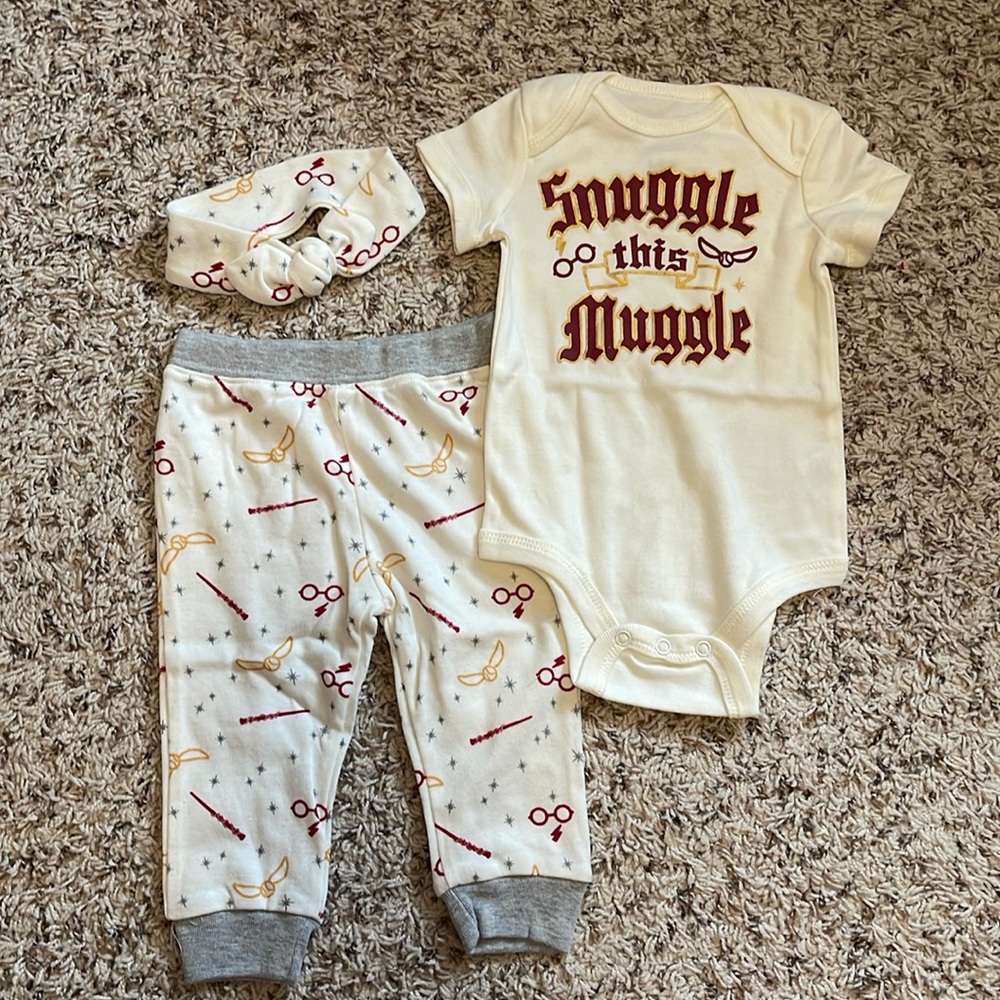 6-9 m Girl (or boy) Harry Potter onesie outfit